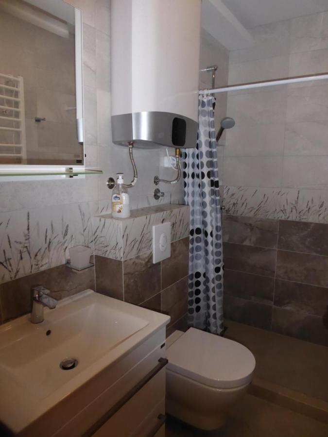 Apartaments Charlie Chaplin Kotor Dış mekan fotoğraf