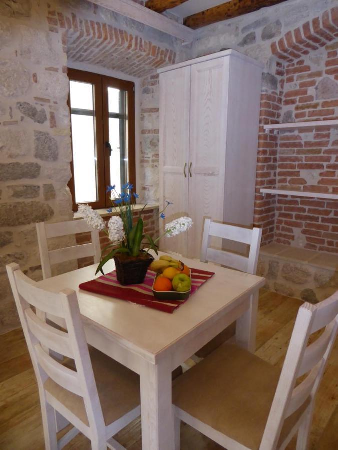 Apartaments Charlie Chaplin Kotor Dış mekan fotoğraf